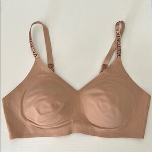 Victoria's Secret Tan Seamless Wireless Bra
